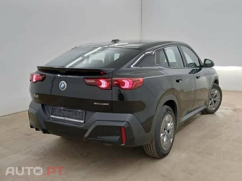 BMW iX2 eDrive20