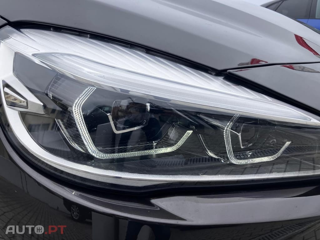 BMW 225 iPerformance Luxury Line