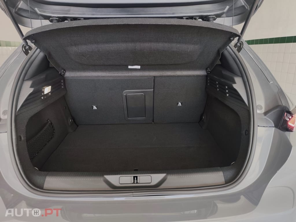 Peugeot E-308 58 kWh GT