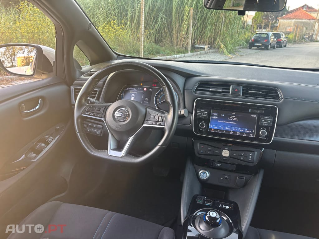 Nissan Leaf Tekna ProPilot Park