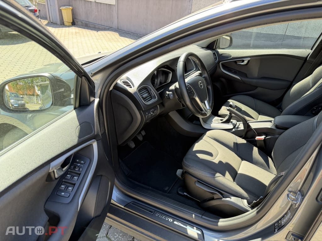 Volvo V40 Cross Country 2.0 D3 Plus