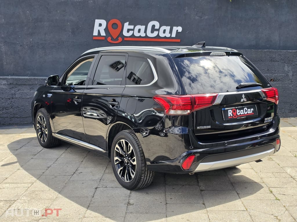 Mitsubishi Outlander 2.0 Intense Navi