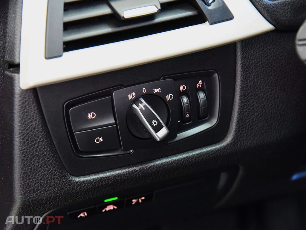 BMW 320 d Touring xDrive Auto