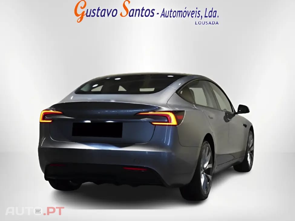 Tesla Model 3 Tração Traseira