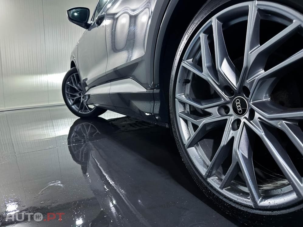 Audi Q4 E-Tron 40 S line