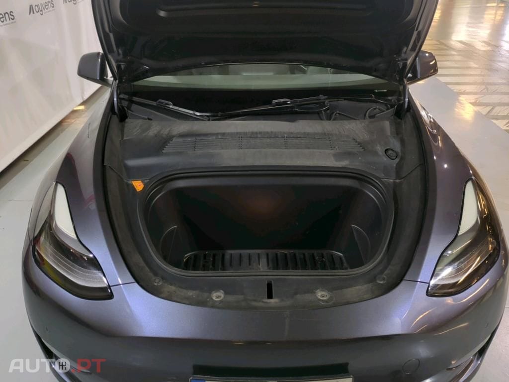 Tesla Model Y Long Range Tração Integral