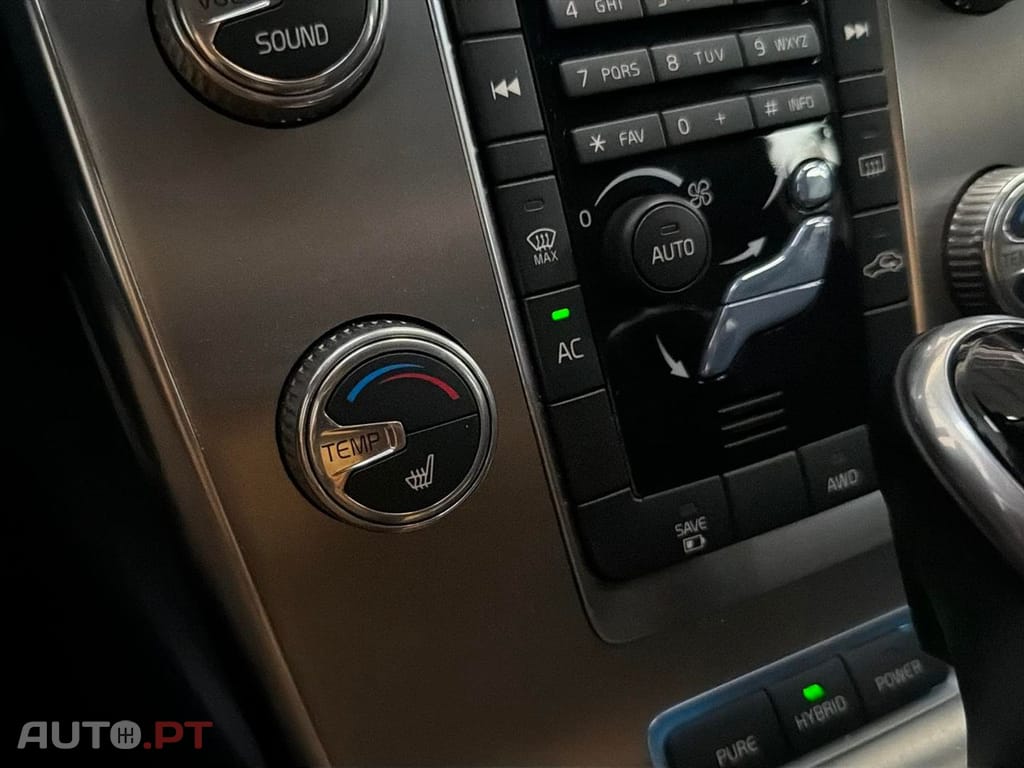 Volvo V60 2.4 D6 AWD Phev