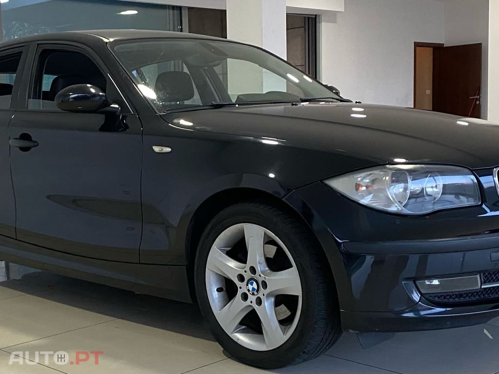 BMW 118 I SPORT
