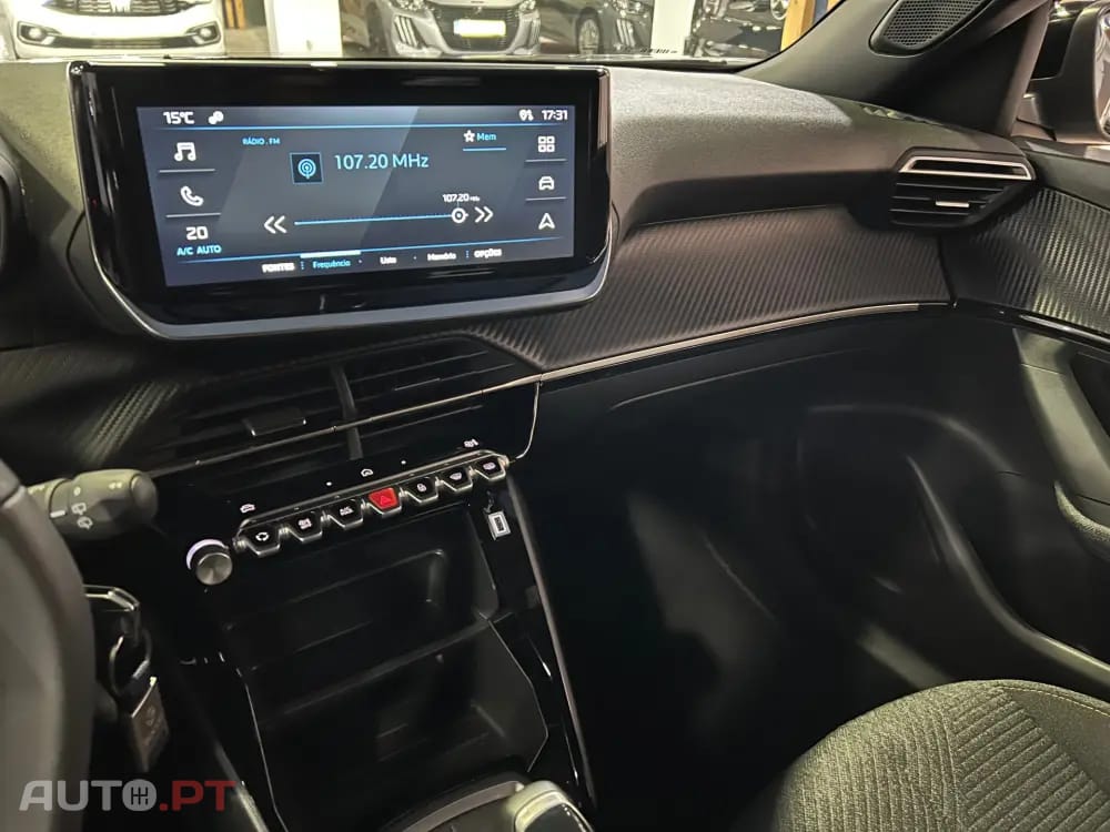 Peugeot 2008 1.2 PureTech Style