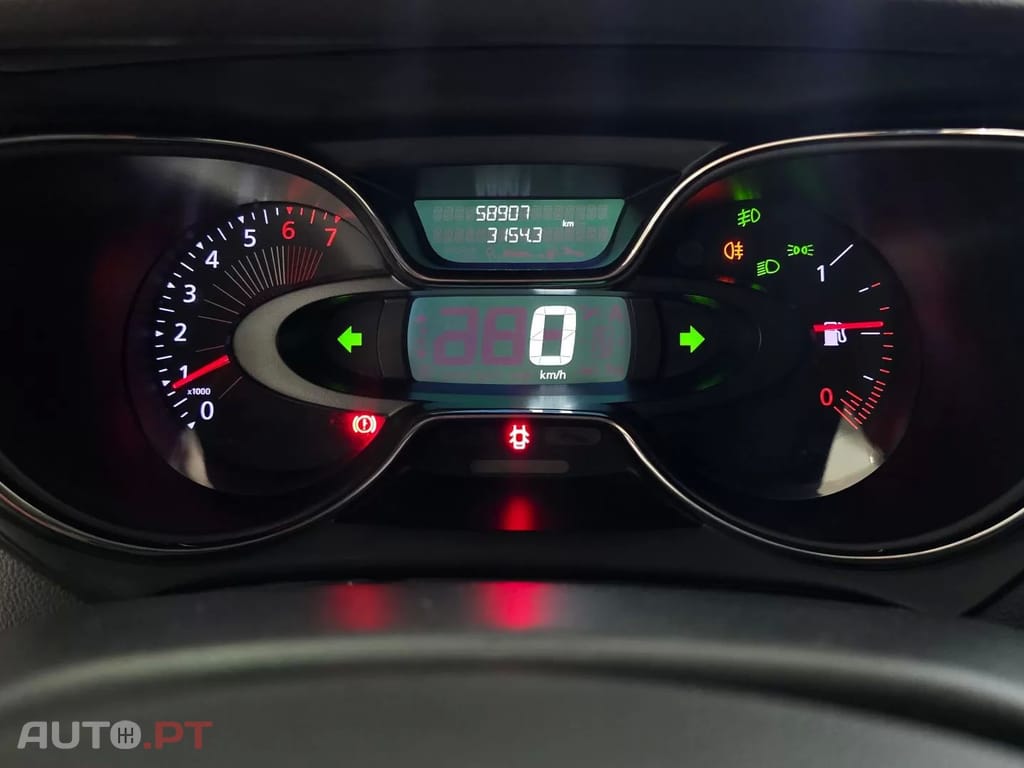 Renault Captur 0.9 TCE Sport — fotografia 20