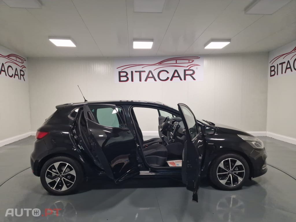 Renault Clio 0.9 TCE LIMITED GPS