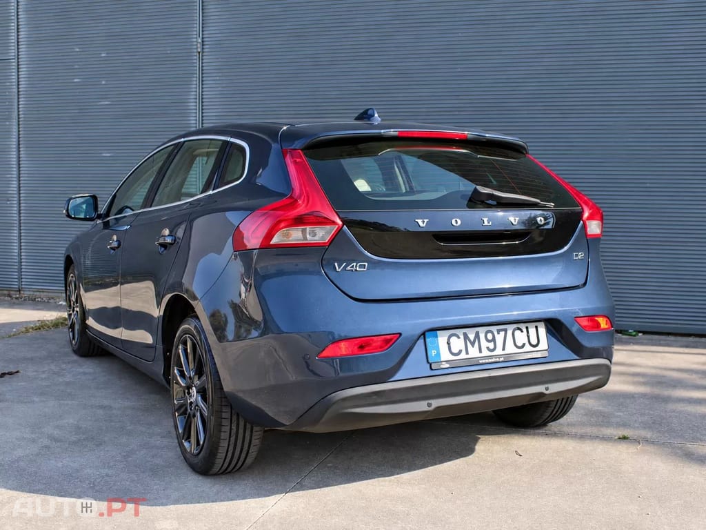 Volvo V40 1.6 D2 Momentum Eco