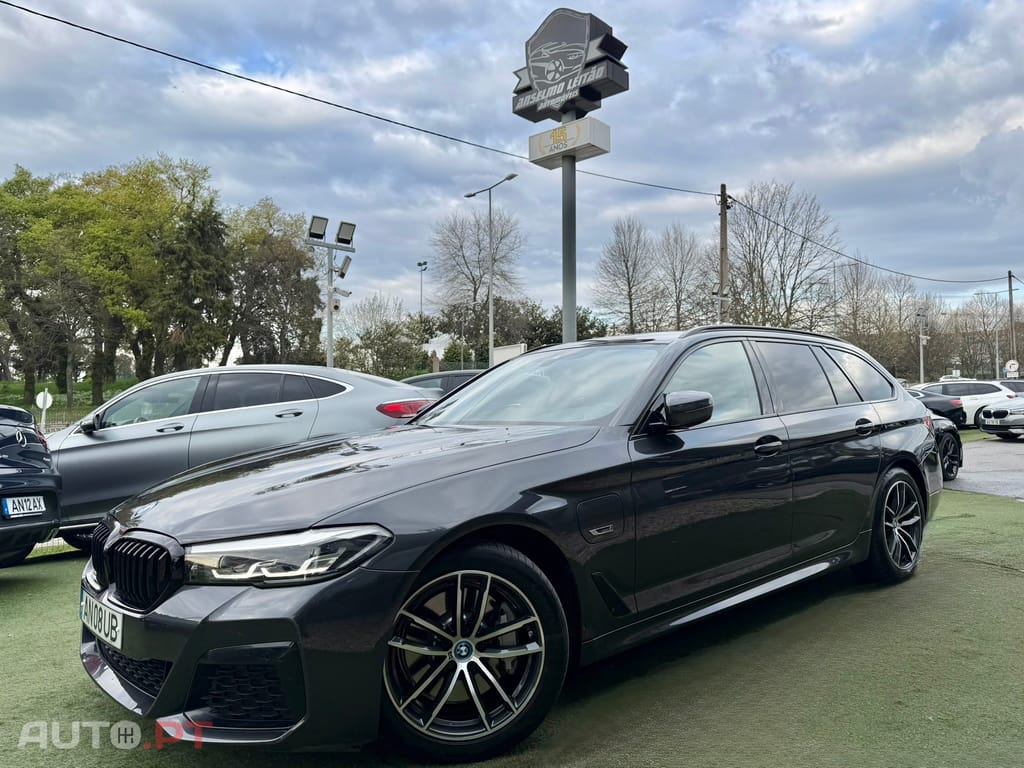 BMW 530 e Pack Desportivo M