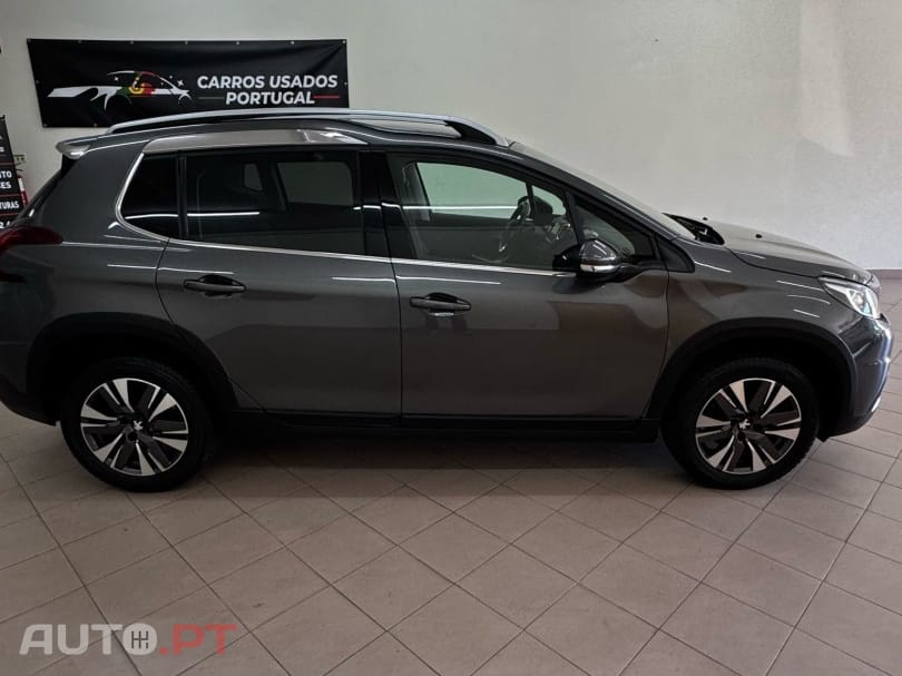 Peugeot 2008 1.2 PureTech Allure
