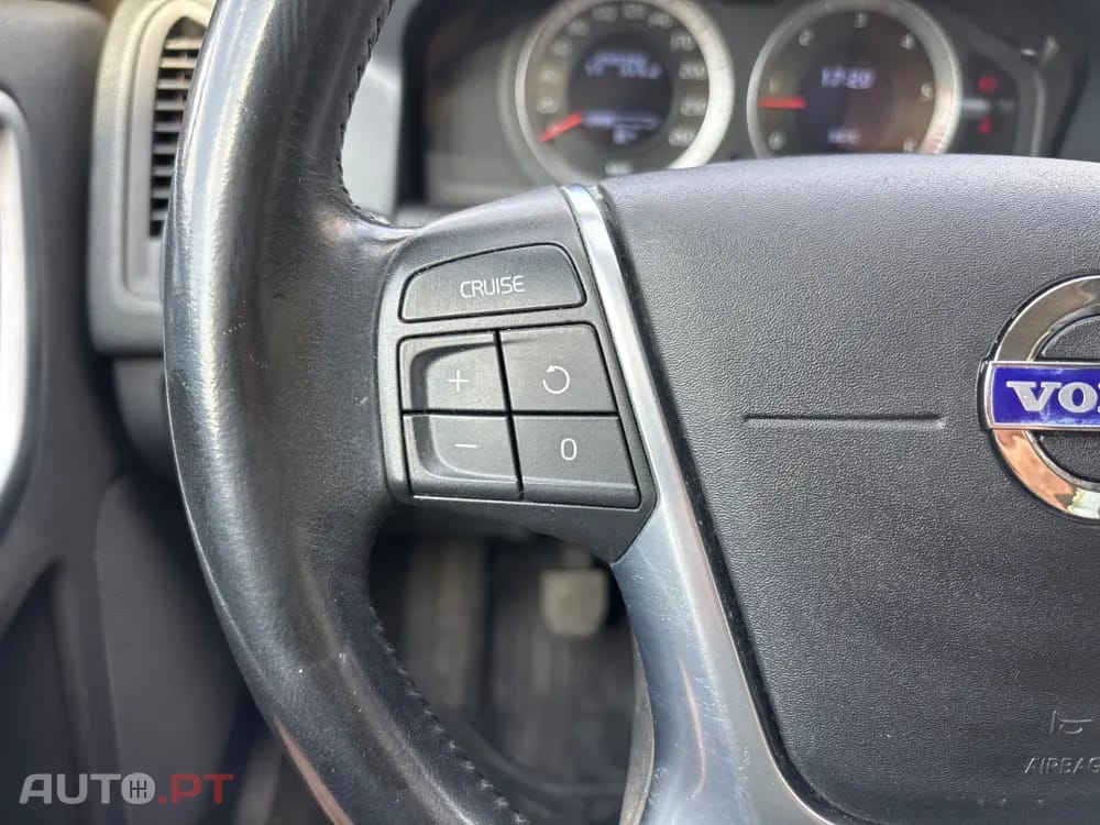 Volvo XC60 2.4 D Drive Momentum