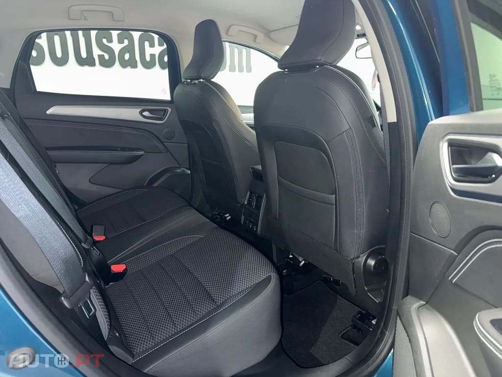 Renault Arkana 1.6 E-Tech Intens