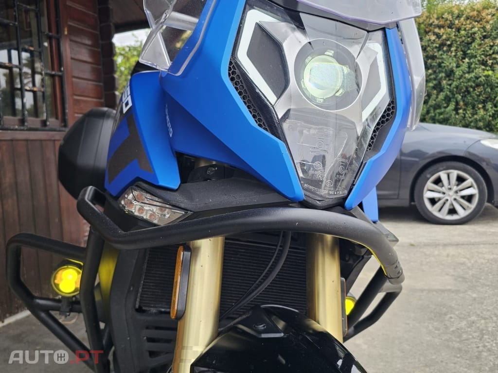 CF Moto 650MT 3F