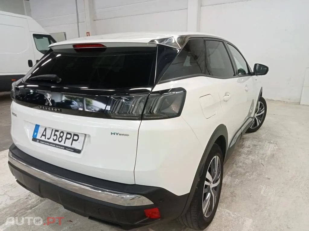 Peugeot 3008 1.6 Hybrid Allure e-EAT8
