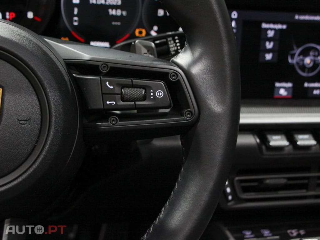 Porsche 992 Carrera Cabriolet PDK