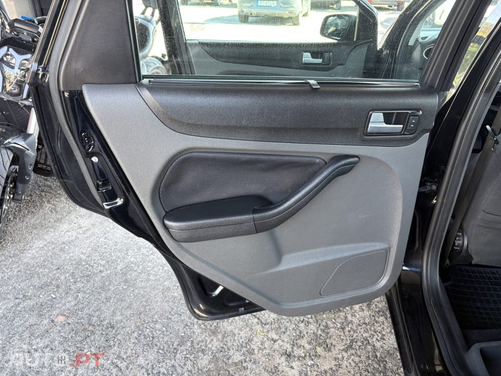 Ford Focus SW 1.6 TDCi Connec.