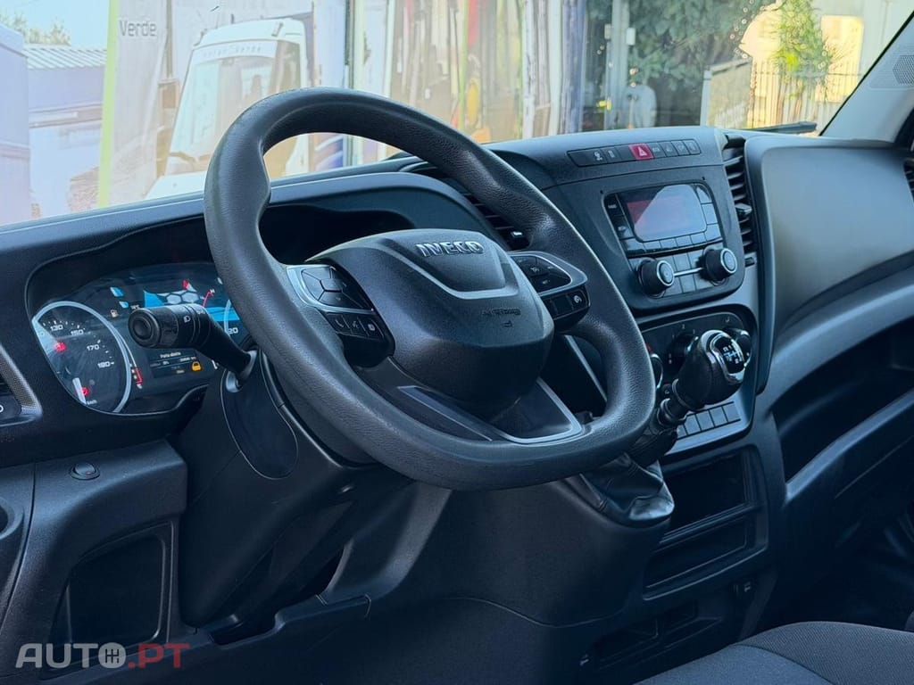 Iveco Daily BASCULA