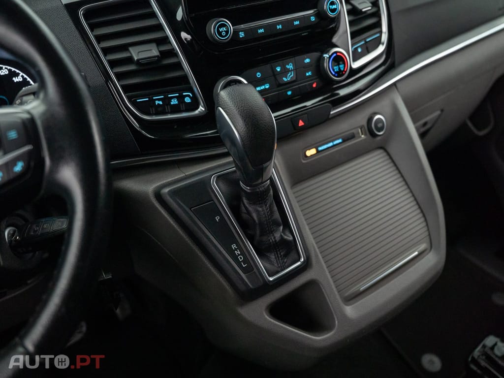 Ford Tourneo 1.0 EcoBoost Titanium PHEV