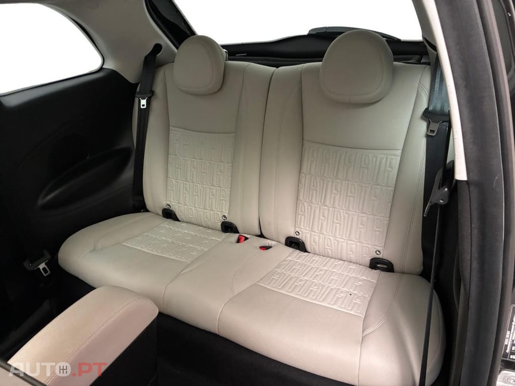 Fiat 500e La Prima