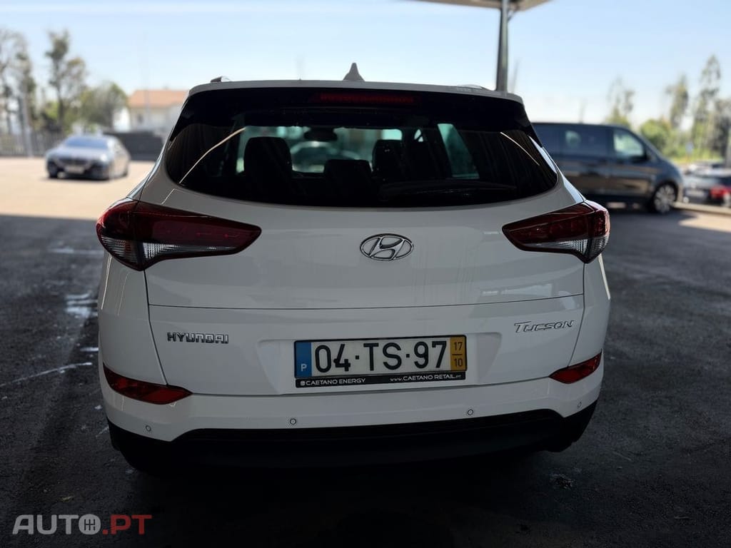 Hyundai Tucson blue 1.7 CRDi 2WD Advantage