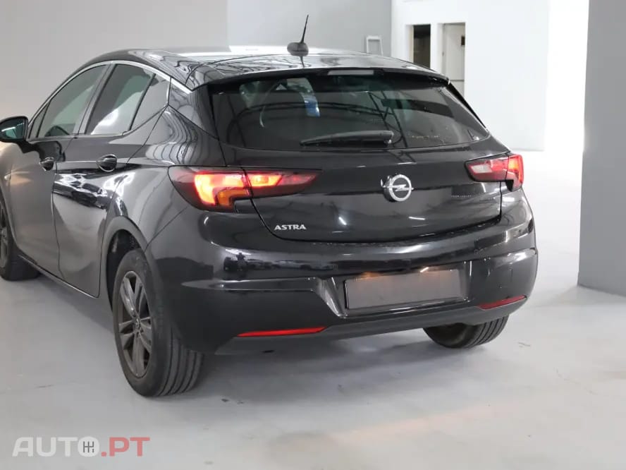 Opel Astra 1.7 CDTI Executive Start/Stop