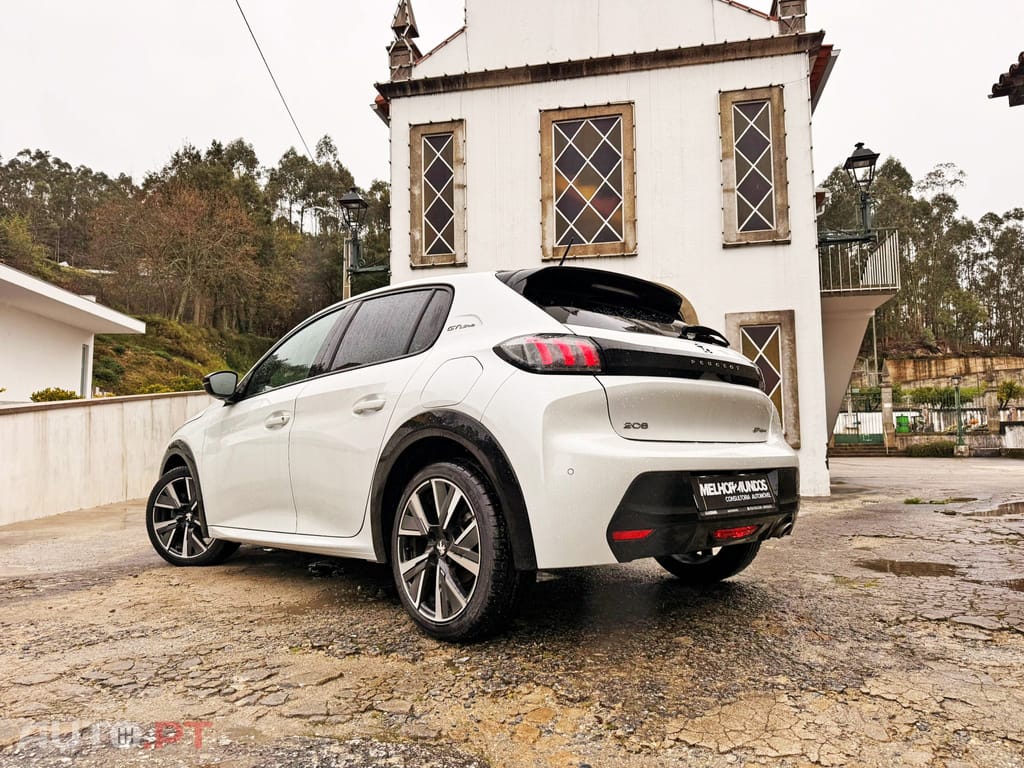 Peugeot 208 1.2 PureTech GT Line