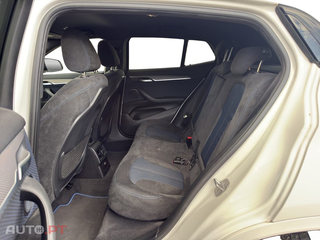 BMW X2 18 i sDrive Pack M