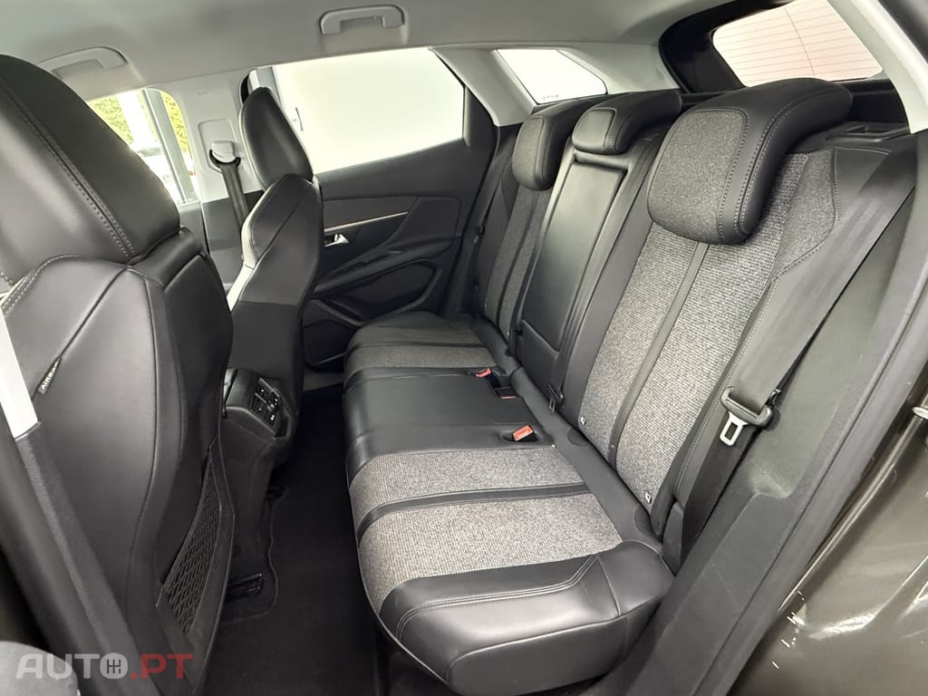 Peugeot 3008 1.5 BlueHDi Allure