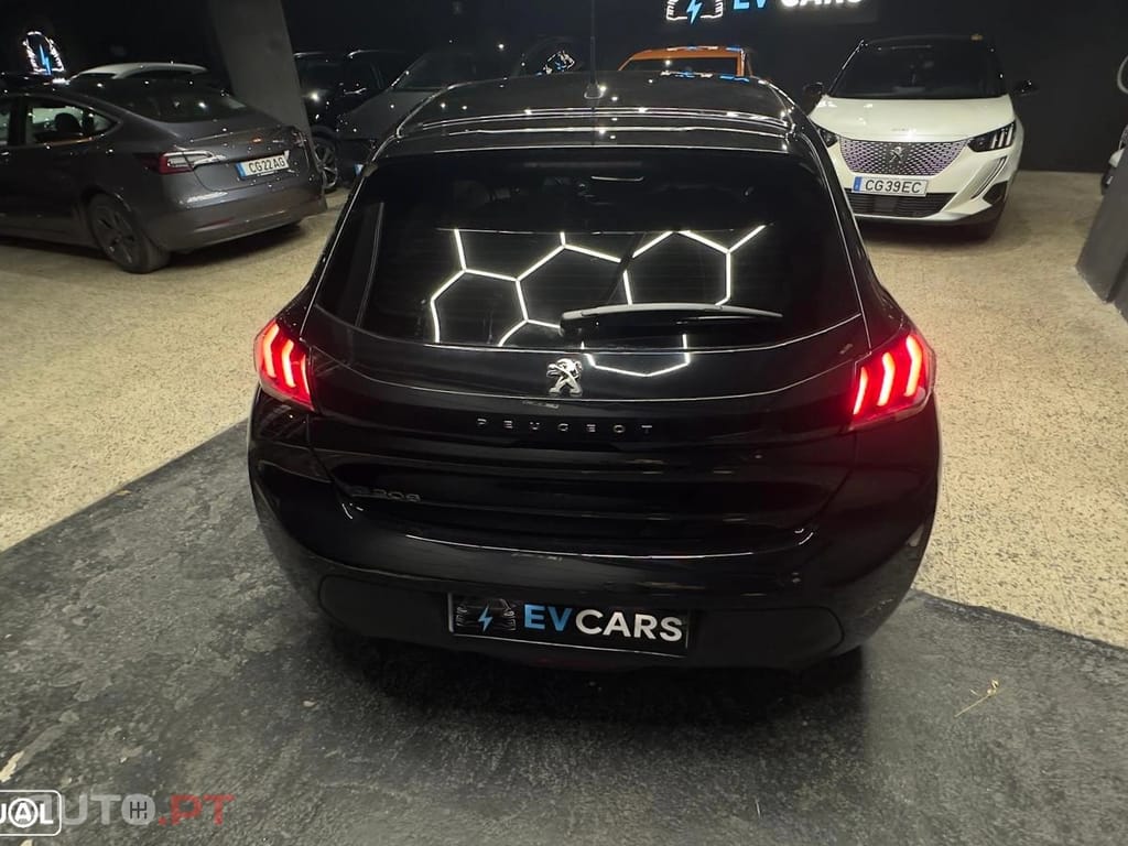 Peugeot E-208 50 kWh Active Pack