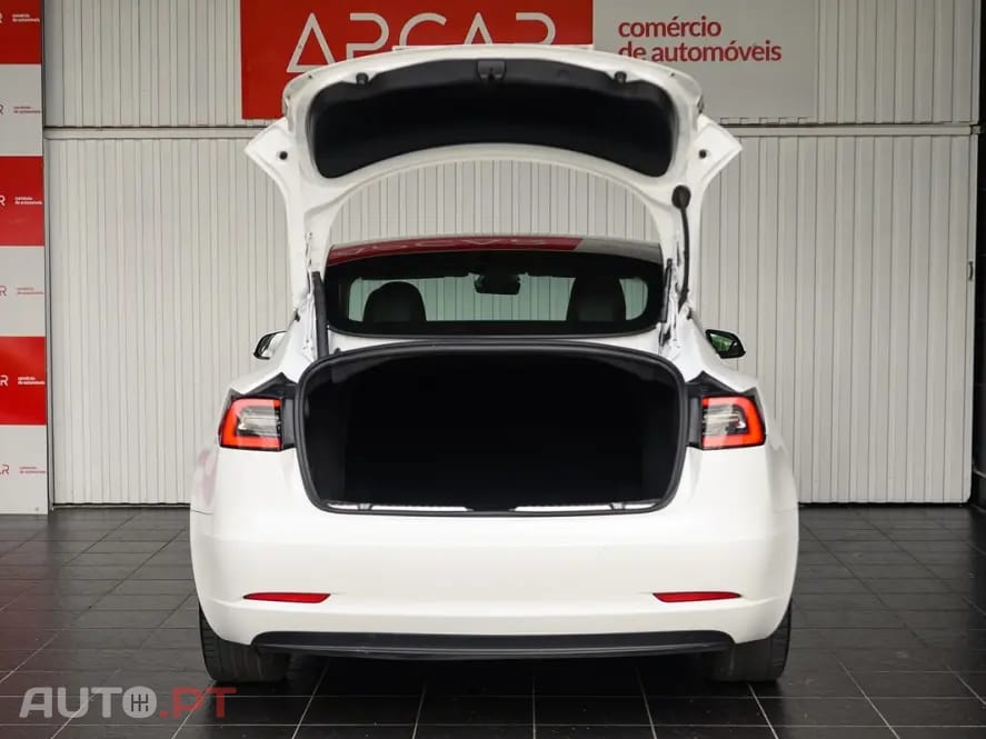 Tesla Model 3 Long Range AWD Dual Motor