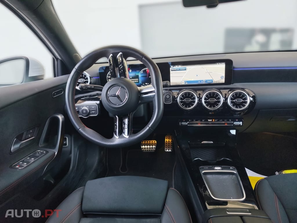 Mercedes-Benz A 250 AMG Line