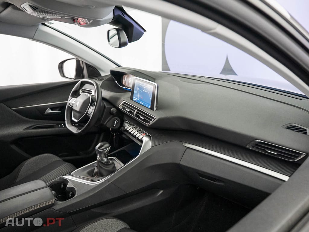 Peugeot 3008 1.5 BlueHDi Style