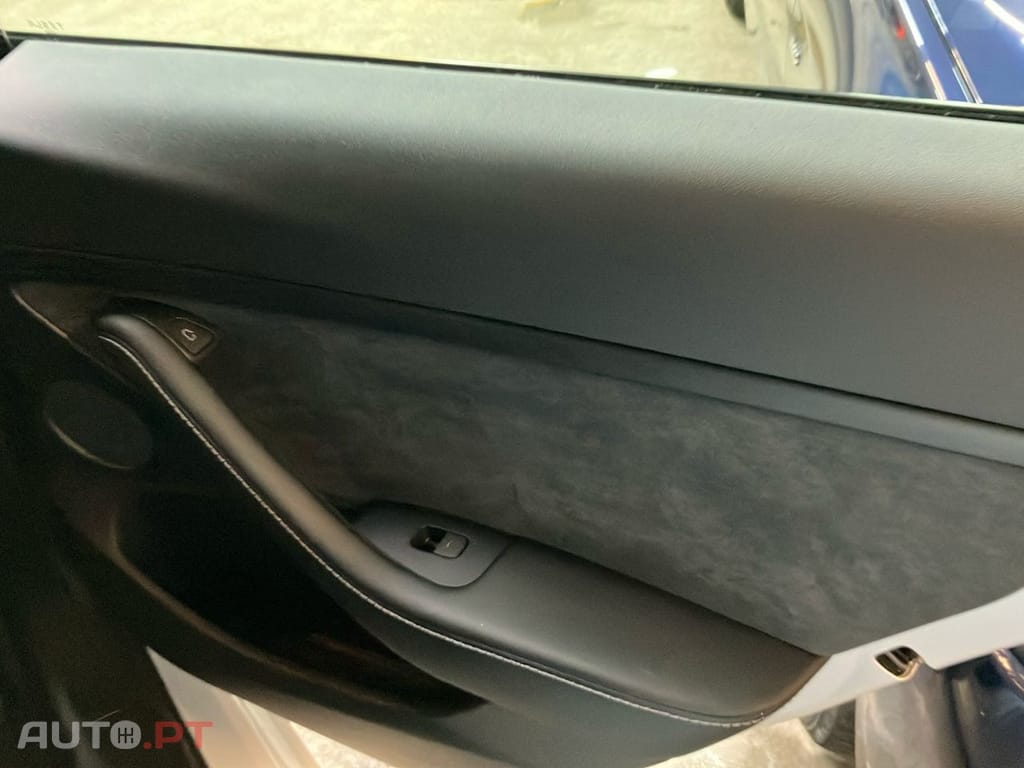 Tesla Model 3 Tração Traseira Premium