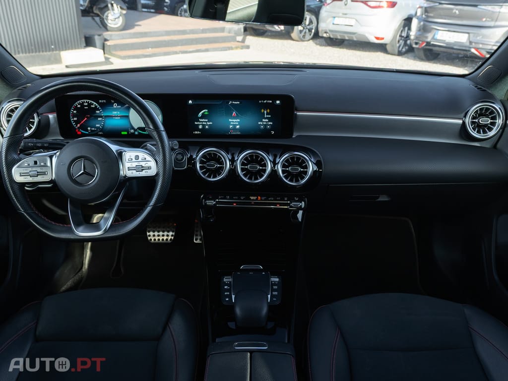 Mercedes-Benz A 250 e AMG Line