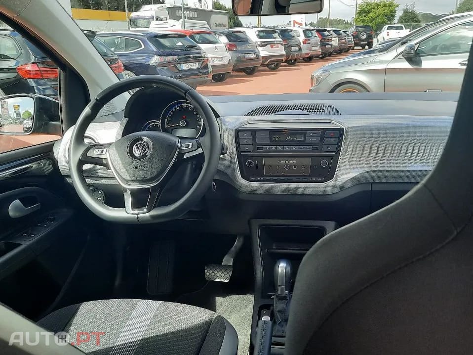 Volkswagen e-Up Entry