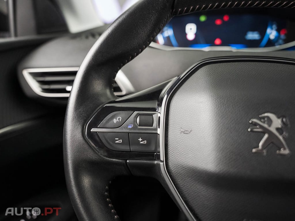 Peugeot 3008 1.5 BlueHDi Style