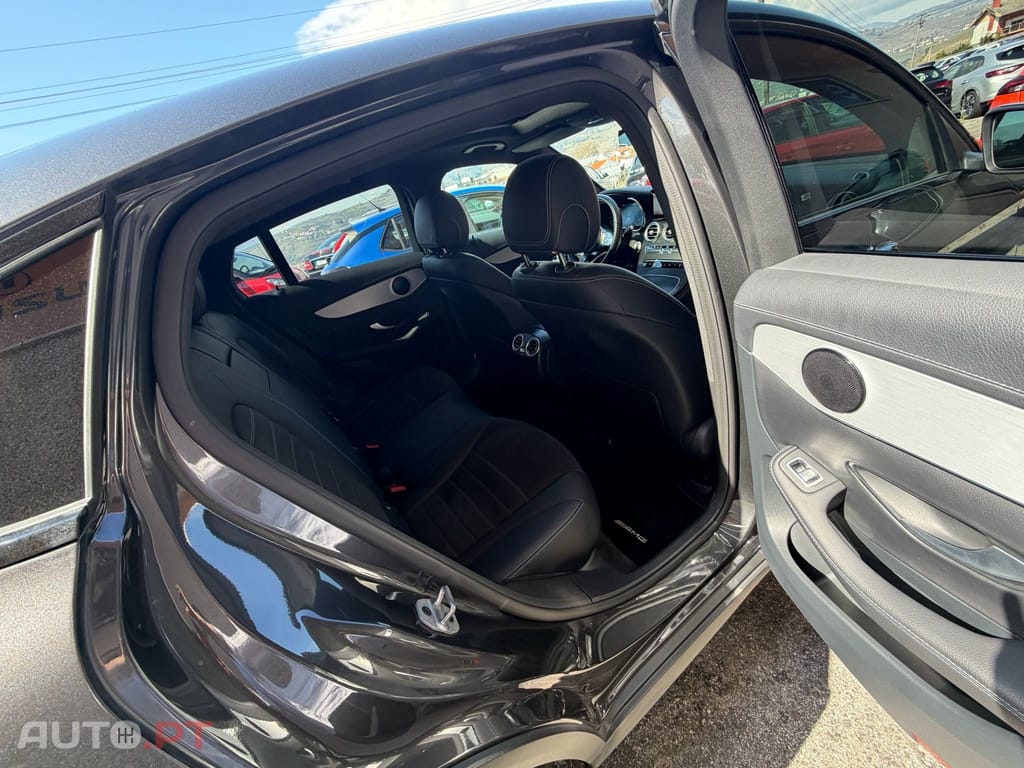 Mercedes-Benz GLC 300 de Coupé 4Matic Business Solutions