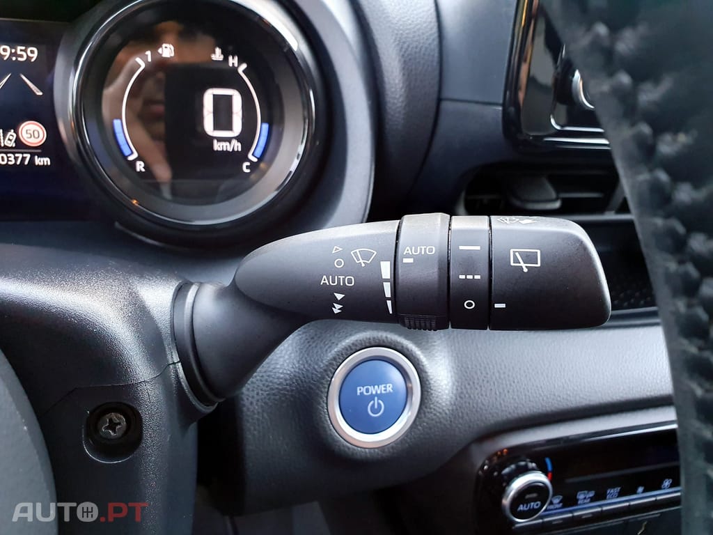 Toyota Yaris 1.5 VVT-i Hybrid Dynamic Force Luxury