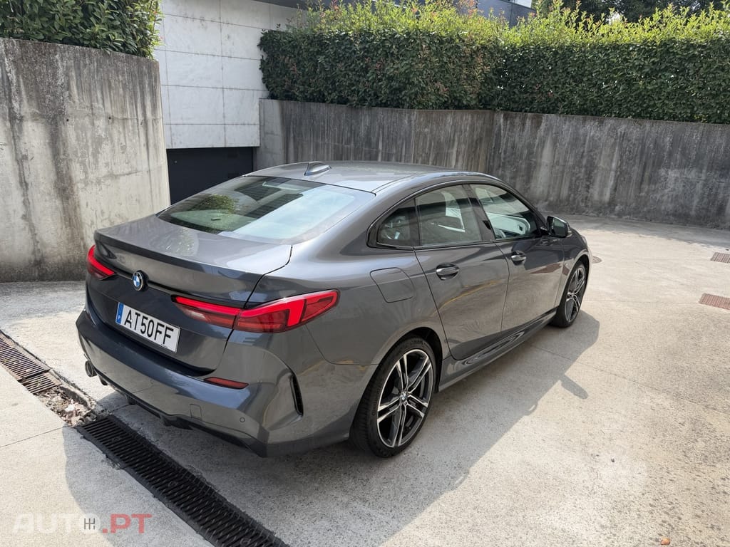 BMW 218 i Pack Desportivo M Pro