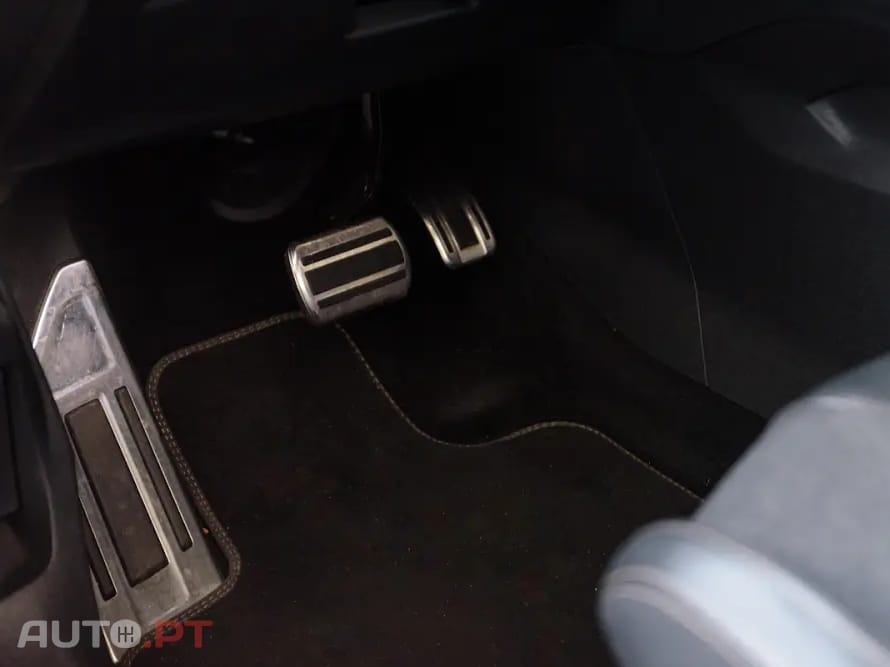 Peugeot 3008 1.5 BlueHDi GT EAT8