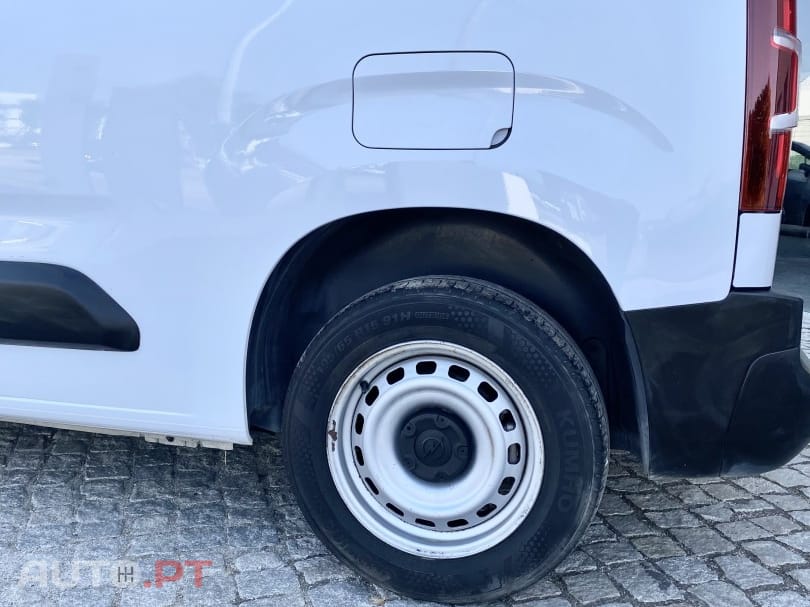 Opel Combo 3-lugares