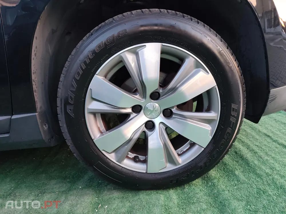 Peugeot 2008 1.2 PureTech Style