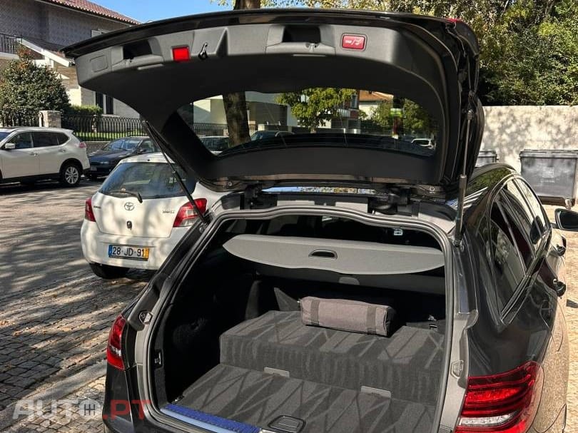 Mercedes-Benz C 300 de AMG Line
