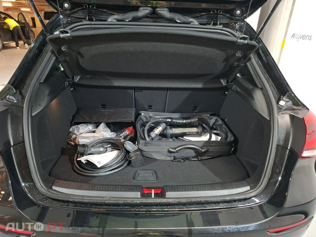 Mercedes-Benz A 250 e Style Plus