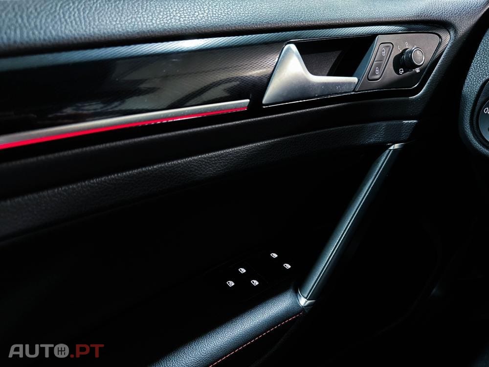 Volkswagen Golf GTi DSG