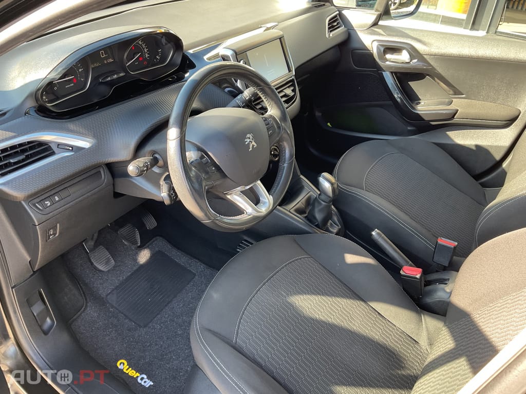 Peugeot 208 1.2 PureTech Style